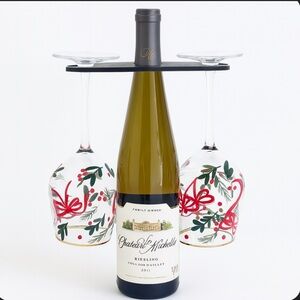 Wine bottle glass holder